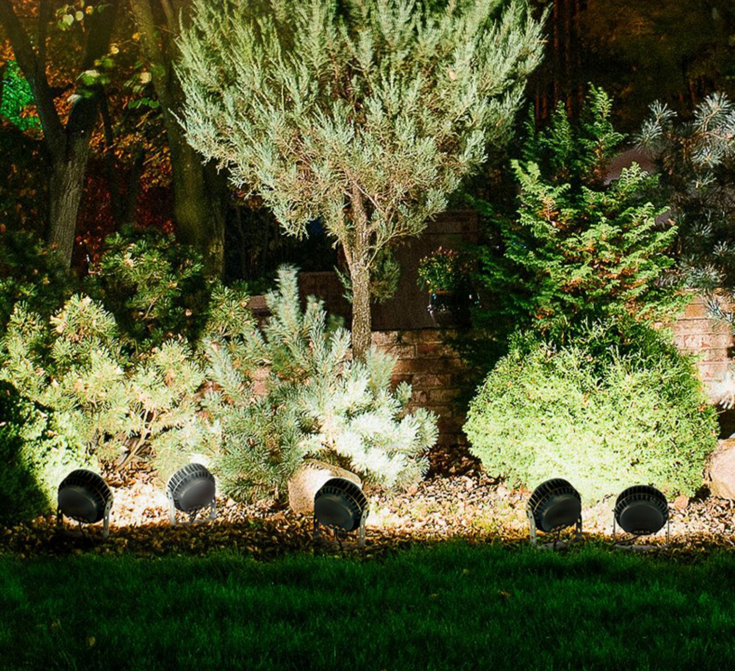 Brightening Your Outdoors: The Best Garden Lights for 2024